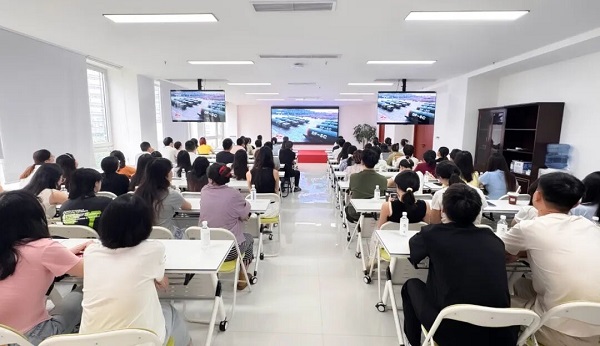 銘記歷史，砥礪前行——瑞方人力組織觀看九三閱兵儀式 第1張