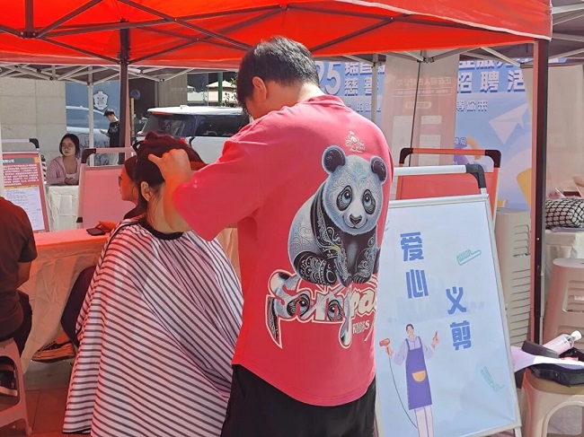 “家門口”的一站式服務!瑞方人力助力打造火車南站街道錦官新城社區特色就業IP 第6張 “家門口”的一站式服務!瑞方人力助力打造火車南站街道錦官新城社區特色就業IP 第6張